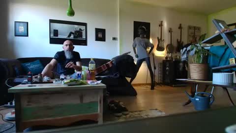 krummersaebel online show from March 2, 2025, 2:43 pm