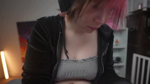 Snapshot of krystalsyxx chatting on January 27, 2025, 7:35 pm Krystal Syx online show from January 27, 2025, 7:35 pm