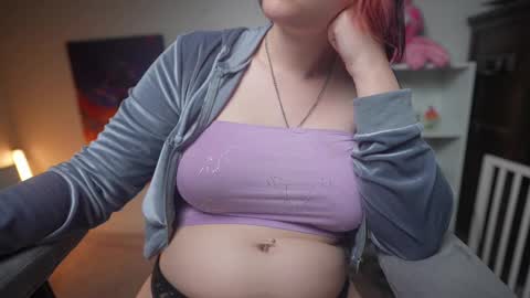 Snapshot of krystalsyxx chatting on February 17, 2025, 9:19 pm Krystal Syx online show from February 17, 2025, 9:19 pm