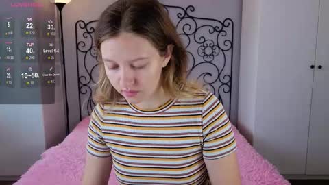 ksuhesa online show from October 13, 2025, 2:11 am