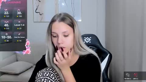 Lady online show from October 6, 2025, 2:36 pm