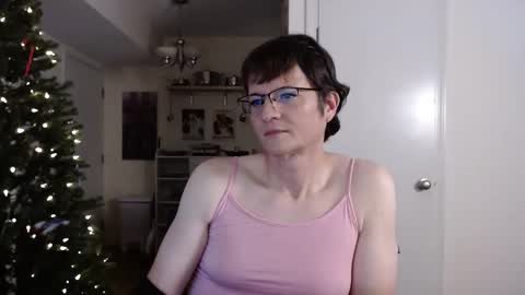 Snapshot of ktrichards77 chatting on November 10, 2025, 11:04 pm Cait online show from November 10, 2025, 11:04 pm