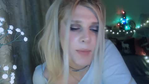 Snapshot of kudesnizza chatting on December 7, 2024, 1:51 pm Annika MTF ts post -op online show from December 7, 2024, 1:51 pm