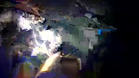 kumnnkevsuks4 online show from November 1, 2025, 12:07 pm