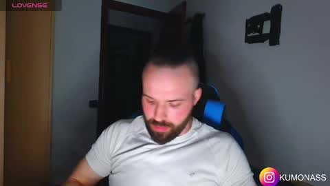 kumonass online show from April 3, 2026, 6:39 pm