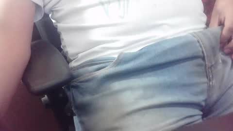 kunahub17 online show from September 13, 2025, 4:34 am