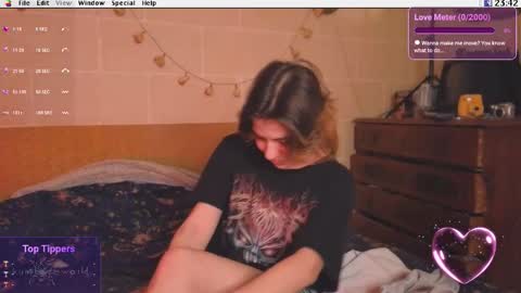 Krypto hethey online show from October 29, 2025, 8:21 pm