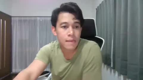 Snapshot of kurdishmace chatting on November 7, 2025, 12:05 pm KurdishMace online show from November 7, 2025, 12:05 pm