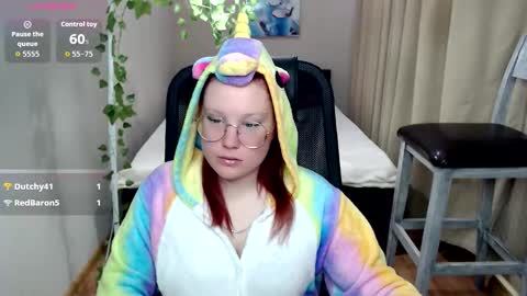 kuri_u online show from March 5, 2026, 11:50 am