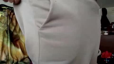 kuzcospoizon online show from February 9, 2026, 5:28 pm