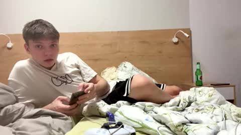 kvara328832 online show from December 2, 2025, 1:11 am