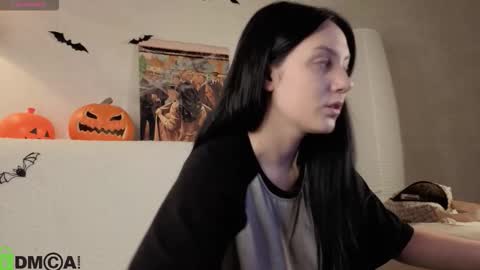 Kvetachka Thu-Sun 0900am-1500pmGTM2 online show from October 28, 2025, 1:31 am