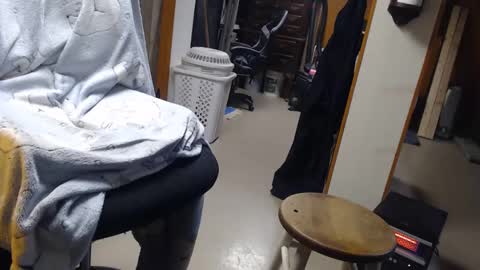 kybullmaster65 online show from February 16, 2025, 1:14 am