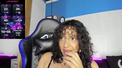 Snapshot of kyes_dreams3 chatting on November 26, 2025, 4:35 am ---Keys--- online show from November 26, 2025, 4:35 am