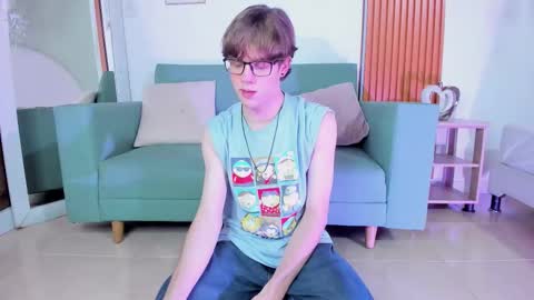 Kyle Dusk online show from December 2, 2025, 1:17 pm