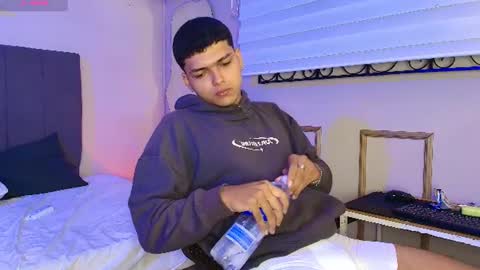 Kyliam online show from July 15, 2026, 8:36 pm