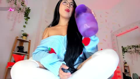 Kylie online show from December 4, 2024, 7:39 am