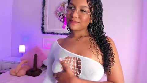 Snapshot of kyliegomez chatting on January 12, 2026, 7:52 pm Kylie online show from January 12, 2026, 7:52 pm