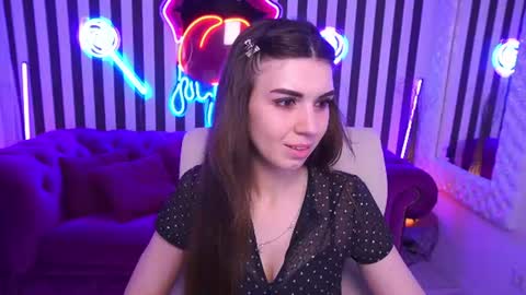Nicole online show from July 11, 2026, 6:49 am