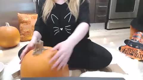 Check Out My NSFW OnlyFans Link On Bio online show from November 2, 2025, 11:07 pm