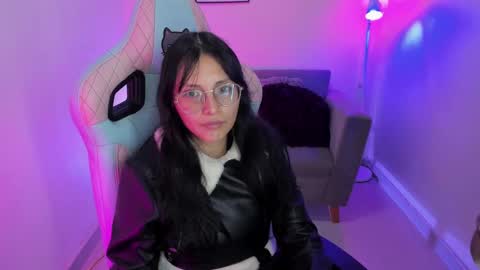 Snapshot of kyomi_chang chatting on December 13, 2024, 12:50 pm Kyomi online show from December 13, 2024, 12:50 pm