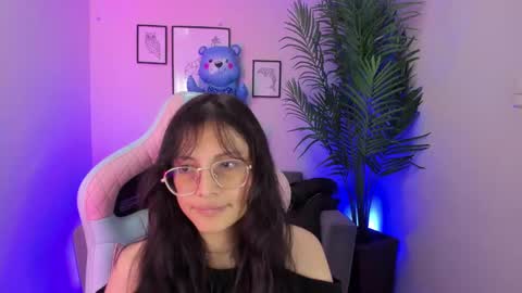 Snapshot of kyomi_chang chatting on March 7, 2025, 1:07 pm Kyomi online show from March 7, 2025, 1:07 pm