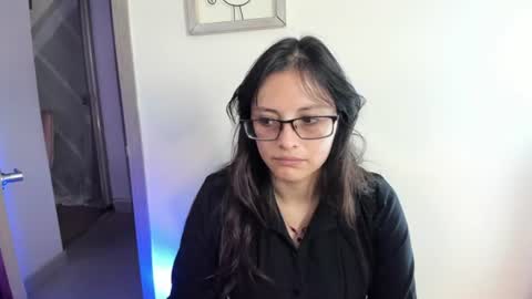 Snapshot of kyomi_chang chatting on July 8, 2026, 12:42 pm Kyomi online show from July 8, 2026, 12:42 pm