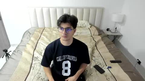 kyron online show from March 25, 2026, 5:57 am