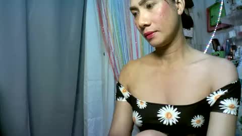 kyutshyne online show from February 1, 2025, 3:18 pm