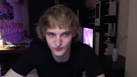 Snapshot of l1onkennedy chatting on June 17, 2026, 8:32 pm l1onkennedy online show from June 17, 2026, 8:32 pm