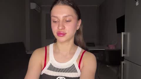 Snapshot of l1ps_stick chatting on April 2, 2026, 4:26 pm l1ps_stick online show from April 2, 2026, 4:26 pm