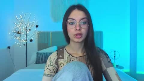 Margo  online show from February 10, 2026, 2:10 pm