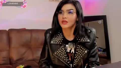 Snapshot of la_diabla_111_ chatting on July 30, 2026, 5:39 am Karime online show from July 30, 2026, 5:39 am