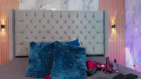 la_indiia online show from September 23, 2025, 10:13 pm