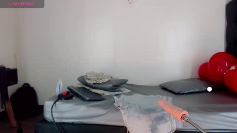 AriSaray online show from February 19, 2025, 8:20 pm