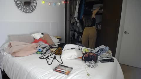 Snapshot of la_rola_ chatting on April 20, 2026, 3:31 am Catalina online show from April 20, 2026, 3:31 am