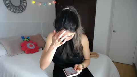Snapshot of la_rola_ chatting on May 3, 2026, 1:22 am Catalina online show from May 3, 2026, 1:22 am