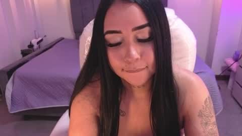 Snapshot of laara_croft chatting on June 4, 2026, 9:21 pm L A R A online show from June 4, 2026, 9:21 pm