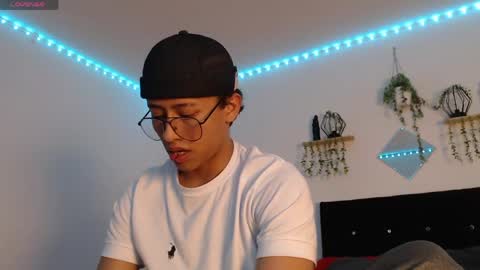 Snapshot of labrinthteasing chatting on May 22, 2026, 10:04 pm labrinthteasing online show from May 22, 2026, 10:04 pm