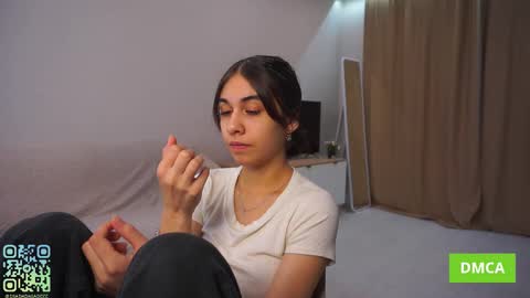 Mai online show from September 15, 2025, 4:40 pm