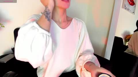 lace_victoria online show from April 20, 2026, 12:35 am