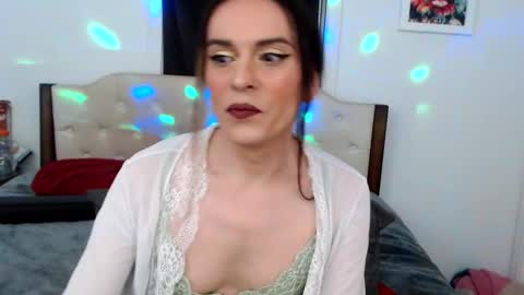 Lacey Phoenix online show from October 2, 2025, 2:51 am