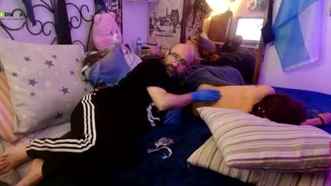 lachicadeldiablo online show from April 12, 2026, 11:21 pm