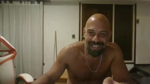 lacmdp online show from December 5, 2025, 1:58 am