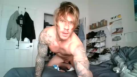 Snapshot of lacrioxcum18 chatting on December 15, 2024, 4:26 pm lacrioxcum18 online show from December 15, 2024, 4:26 pm