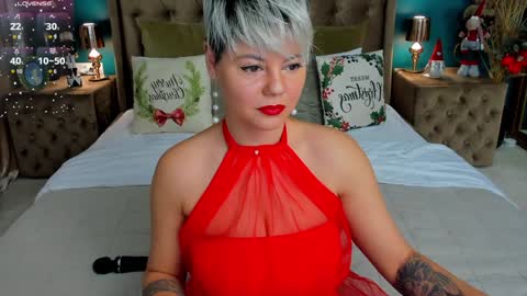 Snapshot of lady_alibi chatting on December 31, 2024, 6:05 am AliCooper online show from December 31, 2024, 6:05 am