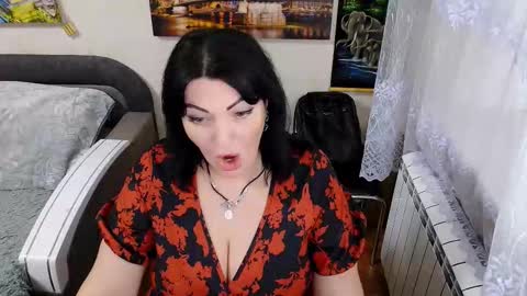 lady_boom_ online show from December 2, 2025, 7:20 pm