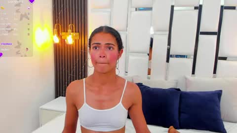 Lady  online show from May 15, 2026, 11:34 pm