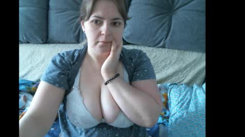 lady cute cat29 online show from January 16, 2026, 2:26 am