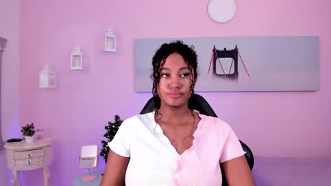 Snapshot of lady_danbury chatting on February 25, 2025, 4:42 pm Karla - Instagram   lady karla1 online show from February 25, 2025, 4:42 pm